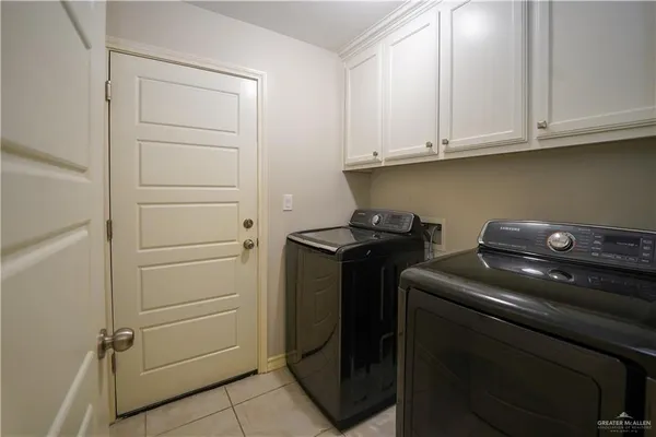 $2,400 | 404 Royal Drive, San Juan, TX 78589