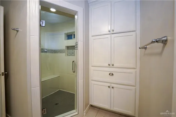 $2,400 | 404 Royal Drive, San Juan, TX 78589