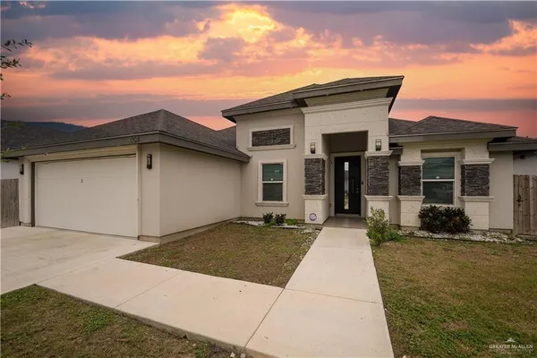 $2,400 | 404 Royal Drive, San Juan, TX 78589