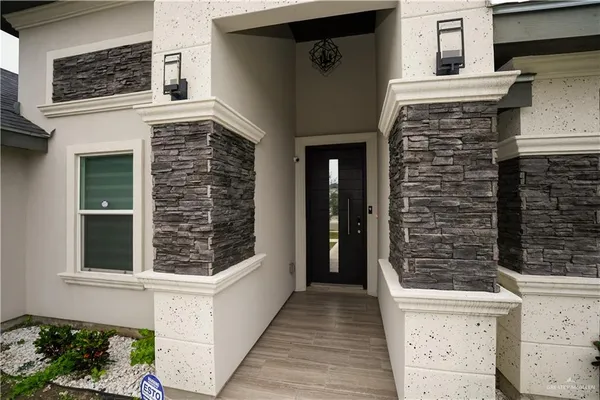 $2,400 | 404 Royal Drive, San Juan, TX 78589