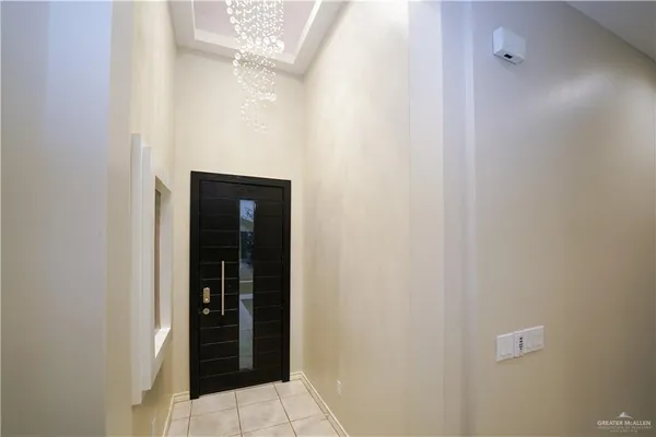 $2,400 | 404 Royal Drive, San Juan, TX 78589