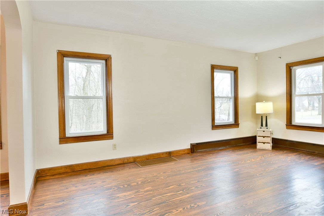 4011 Burkey Road Youngstown, OH 44515 - Photo 6 of 36 Gallery Image 6