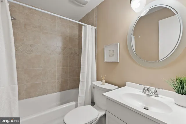 $664,900 | 2901 Everleigh Way, Fairfax, VA 22031