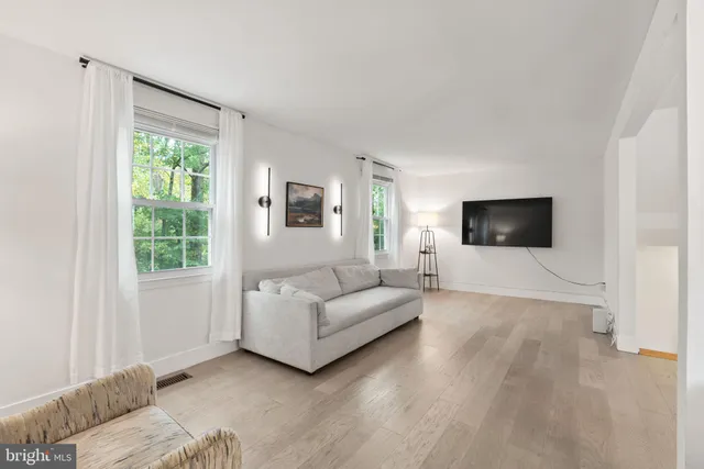 $664,900 | 2901 Everleigh Way, Fairfax, VA 22031