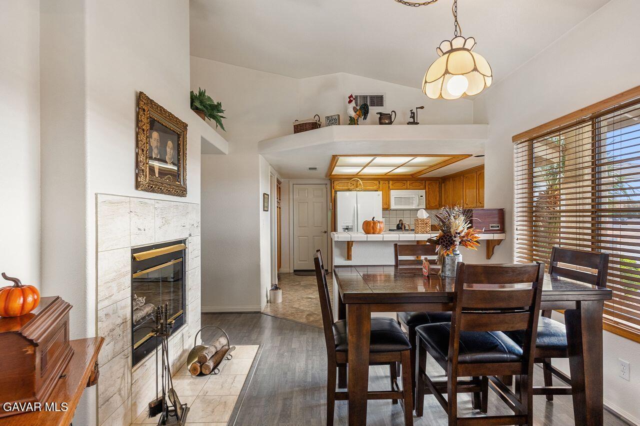 9629 Mendiburu Road California City, CA 93505 - Photo 8 of 40 Q98Kn9zg