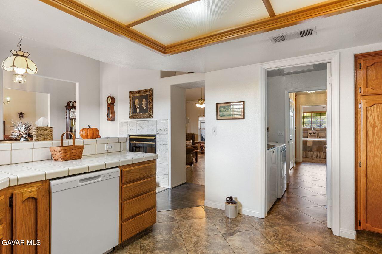 9629 Mendiburu Road California City, CA 93505 - Photo 9 of 40 cTfdbcxQ