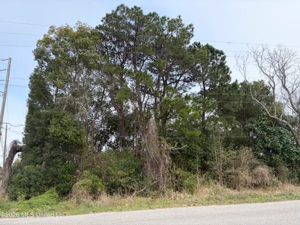 $42,500 | 205 2nd Avenue, Long Beach, MS 39560