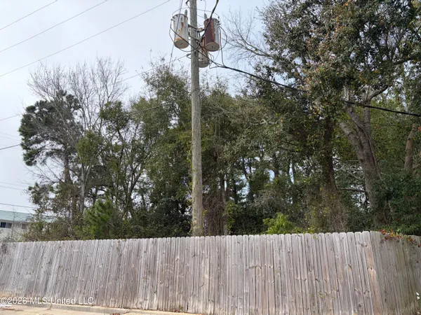 $42,500 | 205 2nd Avenue, Long Beach, MS 39560
