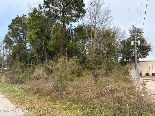 $42,500 | 205 2nd Avenue, Long Beach, MS 39560