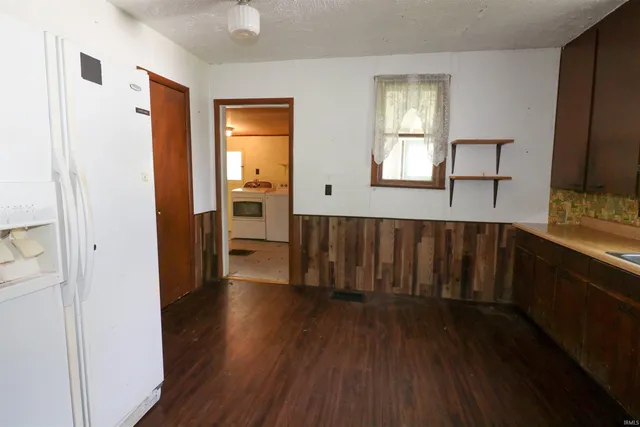 $54,900 | 1008 West Elm Street, Hartford City, IN 47348