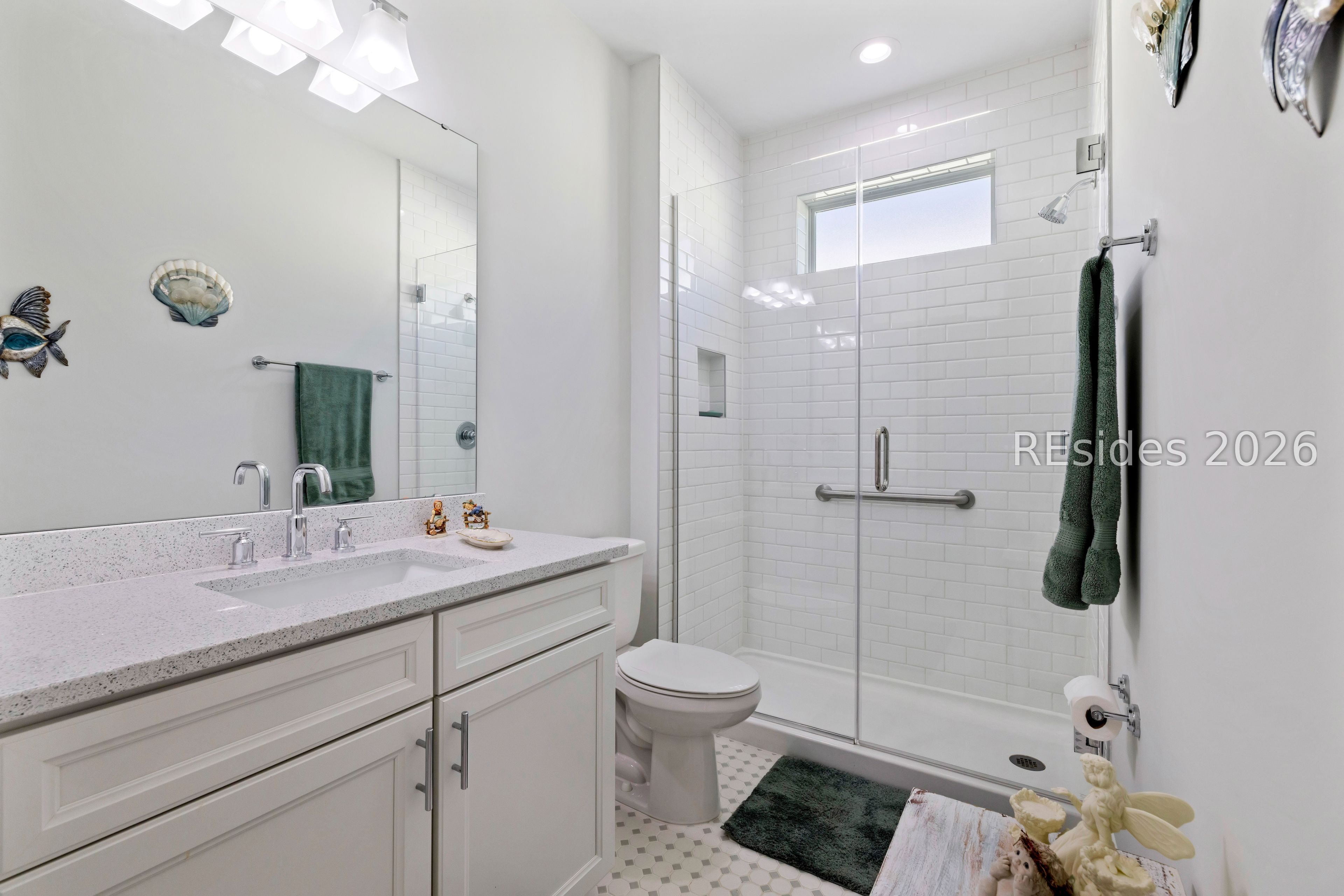 952 Good Life Way Hardeeville, SC 29927 - Photo 20 of 45 Nice custom tile BR2 bath!