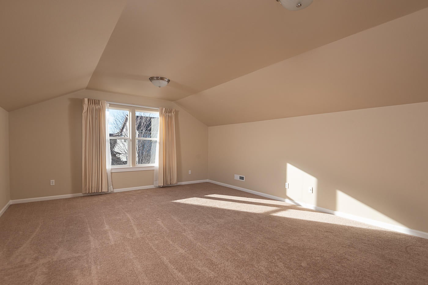 3095 Yellow Ribbon Drive Bend, OR 97701 - Photo 17 of 22 Yellow Ribbon_Ann-2