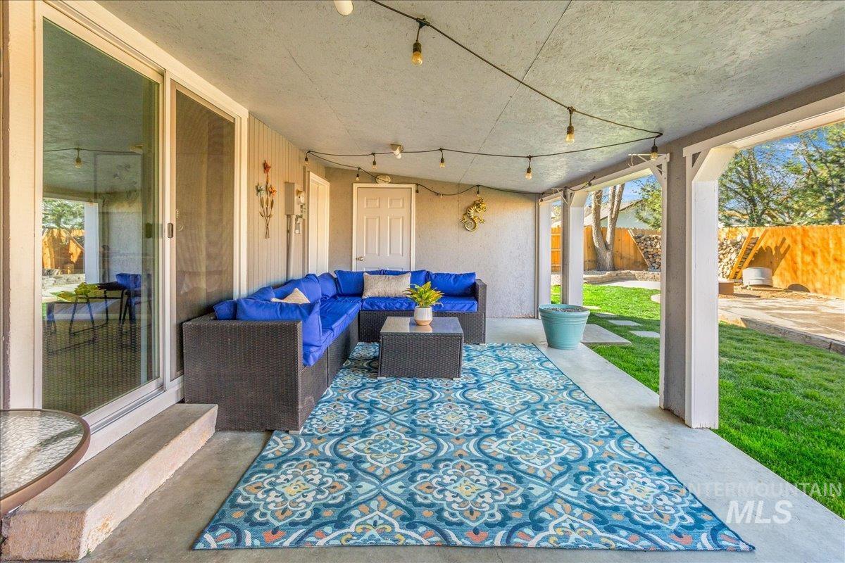 2103 North Hampton Road Boise, ID 83704 - Photo 24 of 40 View of patio featuring an outdoor lounge area
