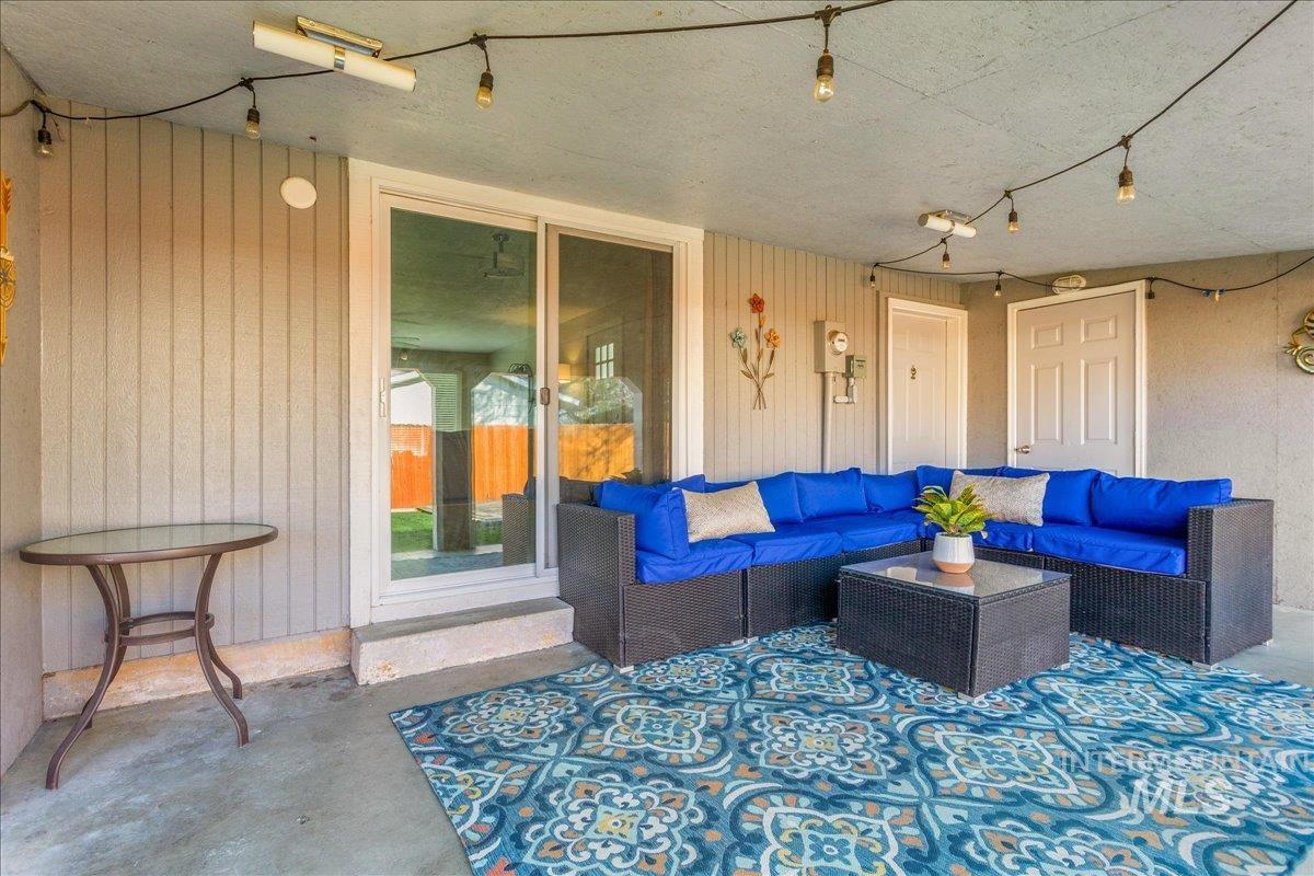 2103 North Hampton Road Boise, ID 83704 - Photo 25 of 40 View of patio / terrace featuring outdoor seating