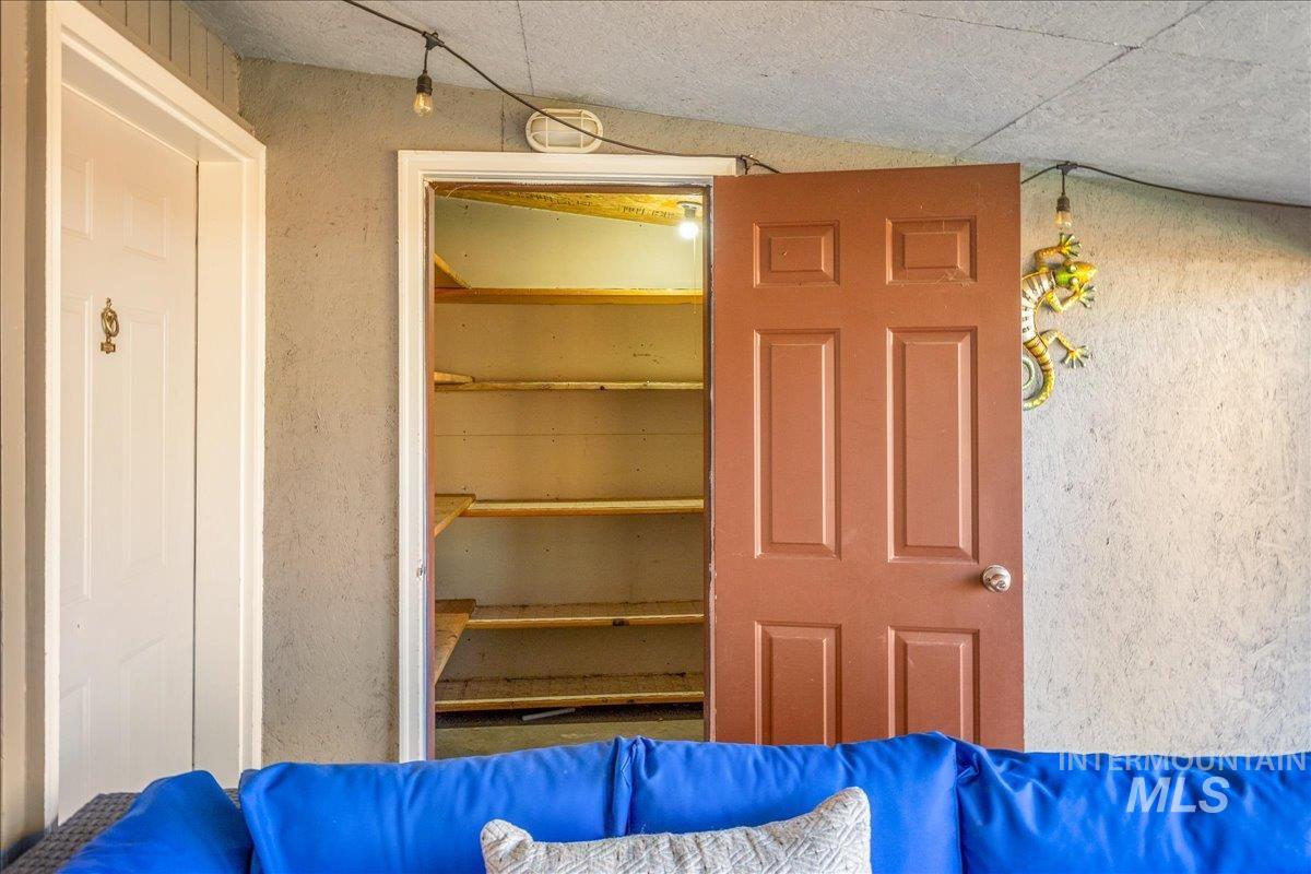 2103 North Hampton Road Boise, ID 83704 - Photo 27 of 40 Storage room off of back patio
