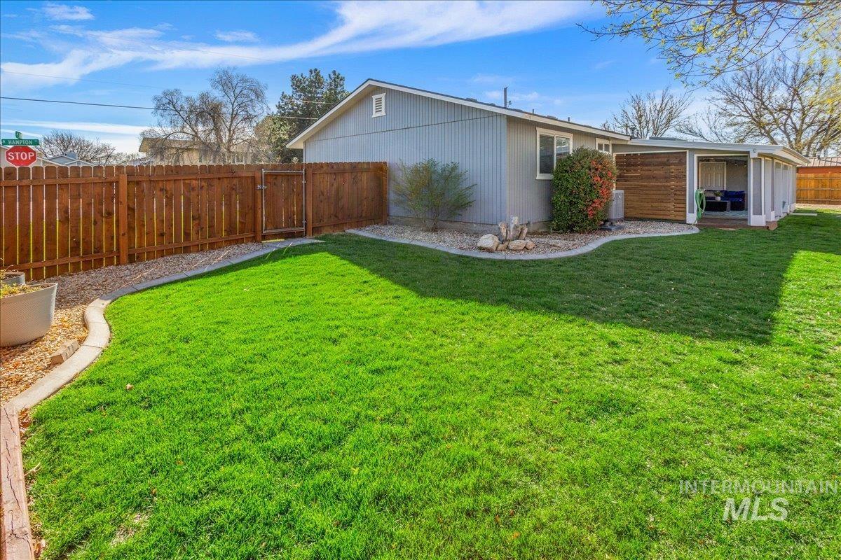 2103 North Hampton Road Boise, ID 83704 - Photo 35 of 40 View of fenced backyard