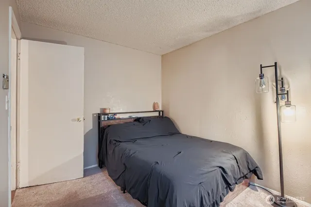 $389,500 | 5806 East Swan Creek Drive, Tacoma, WA 98404