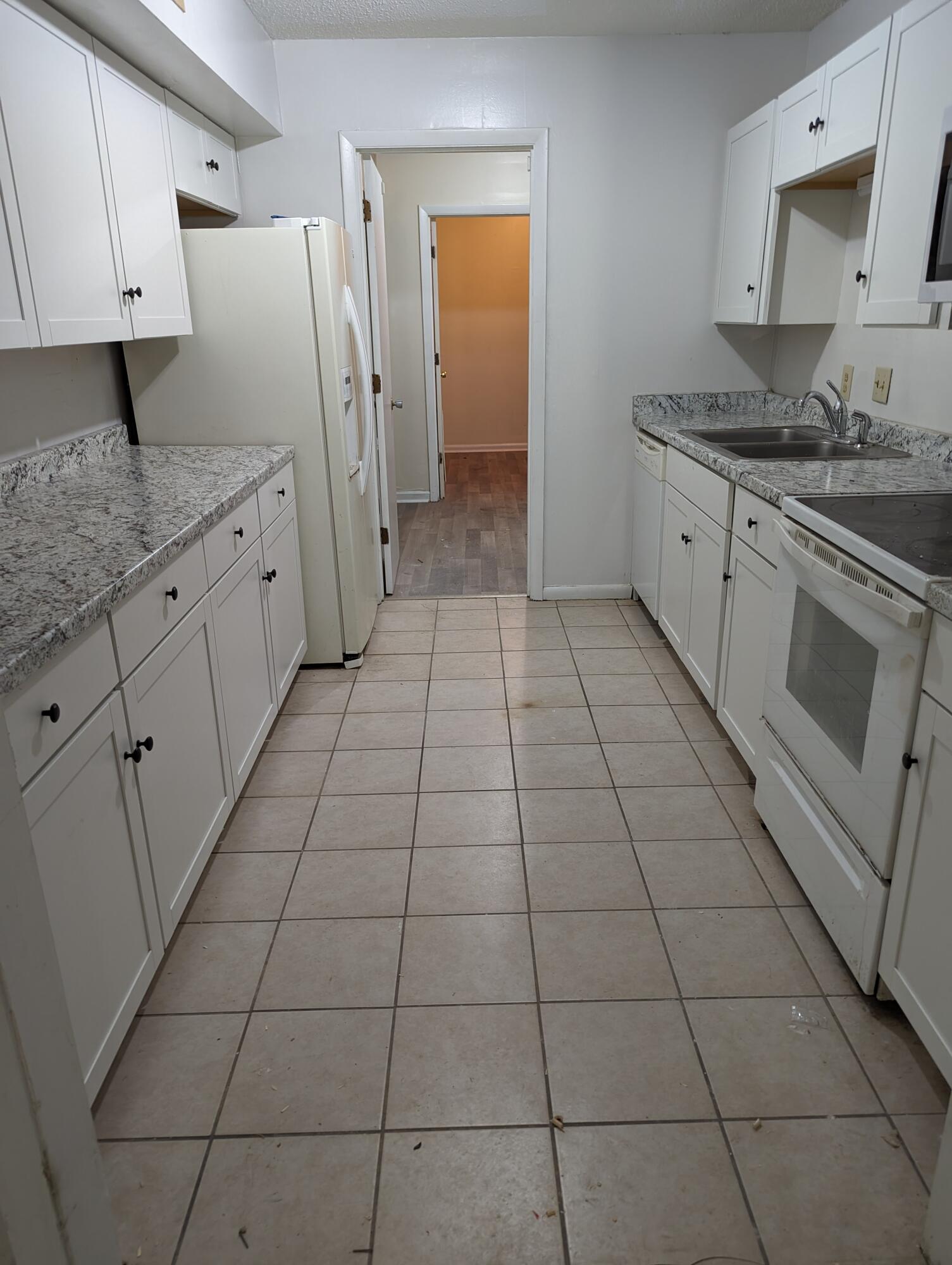 1672 Goshen Road, Unit B3 Augusta, GA 30906 - Photo 3 of 13 PXL_20240620_195003928.NIGHT (1)