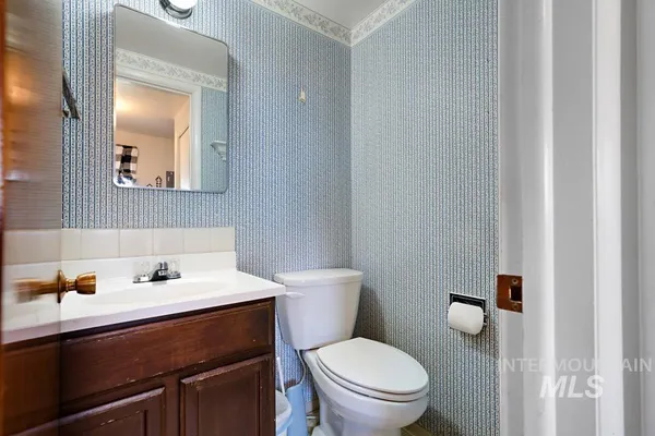 $320,000 | 489 Northwest 4th Avenue, Ontario, OR 97914