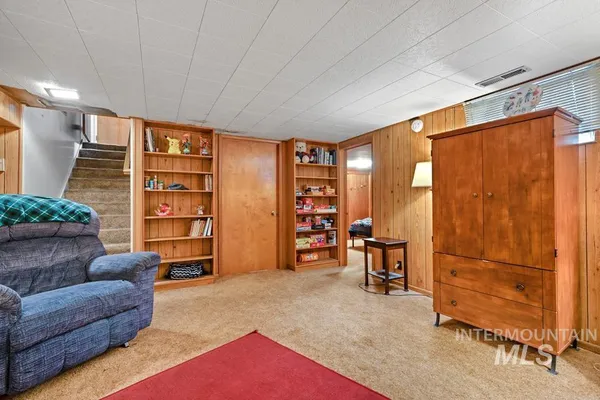 $320,000 | 489 Northwest 4th Avenue, Ontario, OR 97914