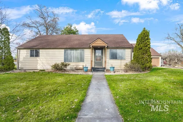 $320,000 | 489 Northwest 4th Avenue, Ontario, OR 97914