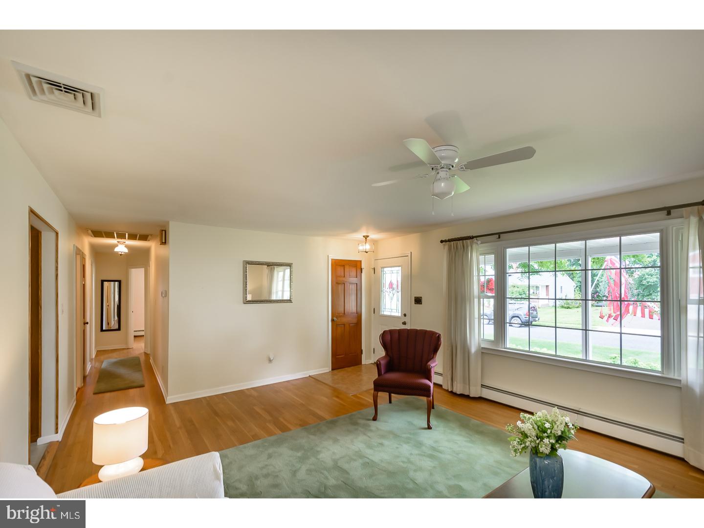 546 Melvin Road Telford, PA 18969 - Photo 3 of 25