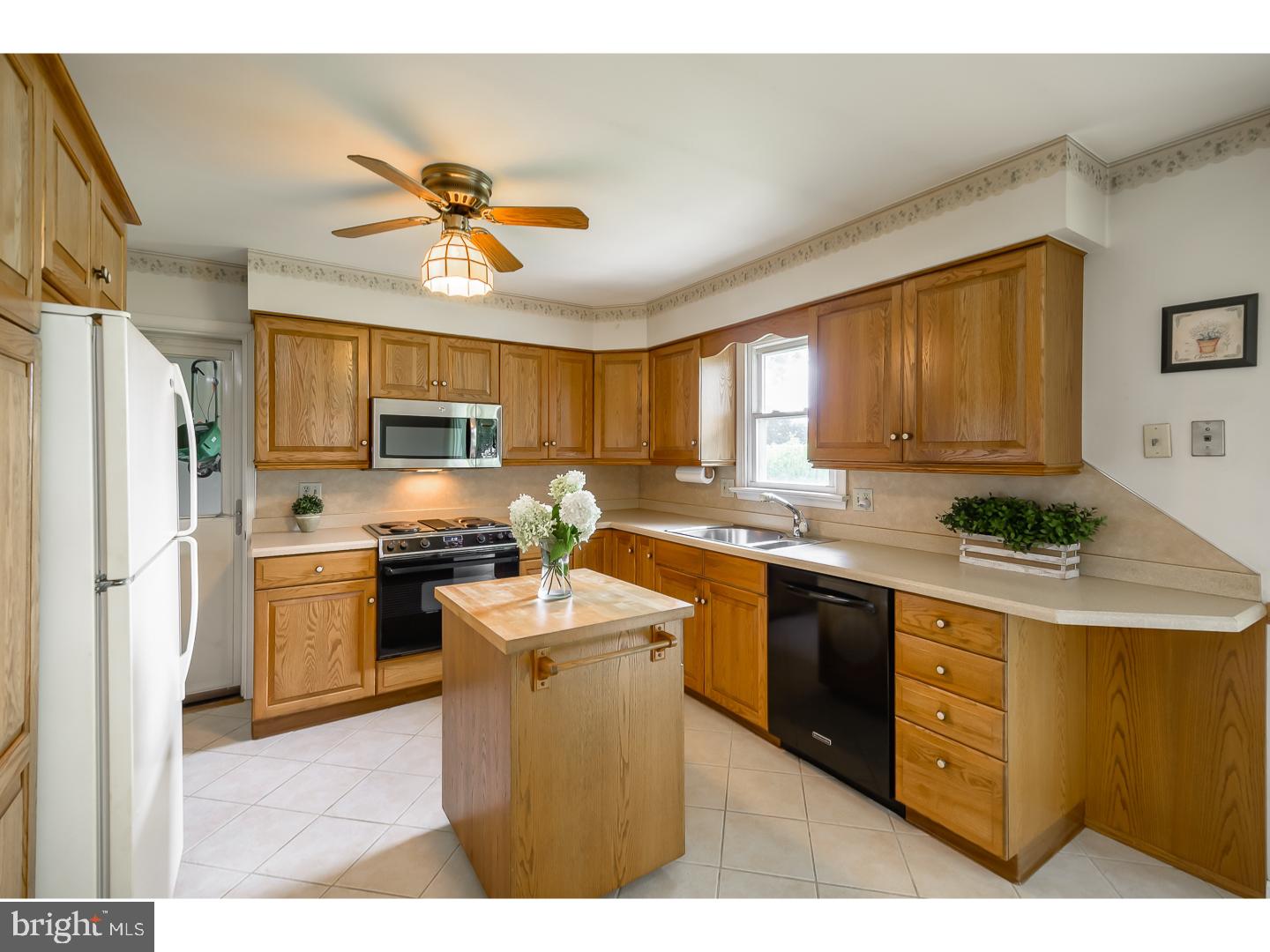 546 Melvin Road Telford, PA 18969 - Photo 7 of 25