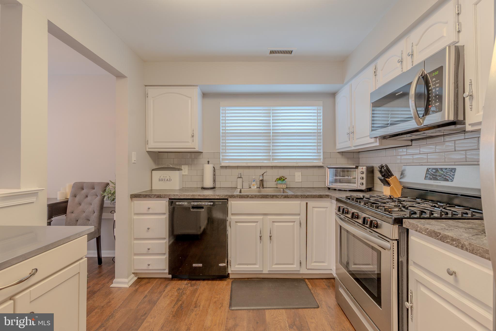 73207 Delaire Landing Road, Unit 207 Philadelphia, PA 19114 - Photo 13 of 37