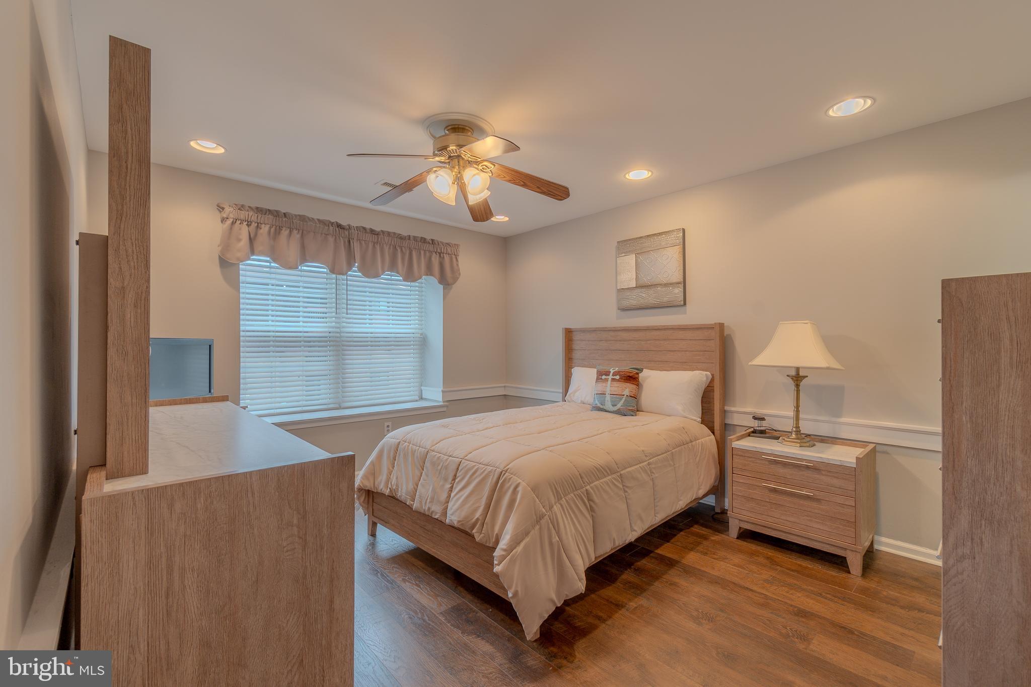73207 Delaire Landing Road, Unit 207 Philadelphia, PA 19114 - Photo 14 of 37 Master bedroom
