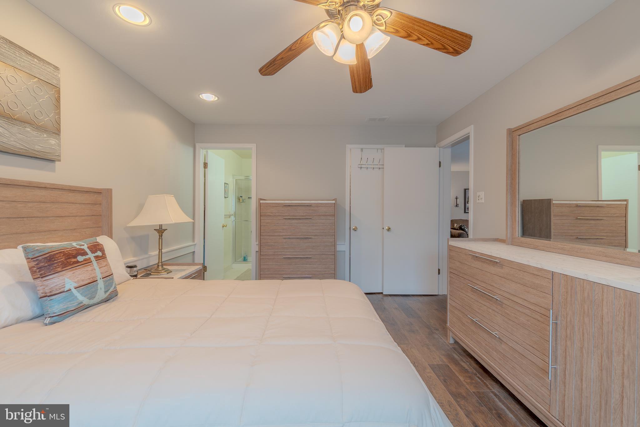 73207 Delaire Landing Road, Unit 207 Philadelphia, PA 19114 - Photo 17 of 37