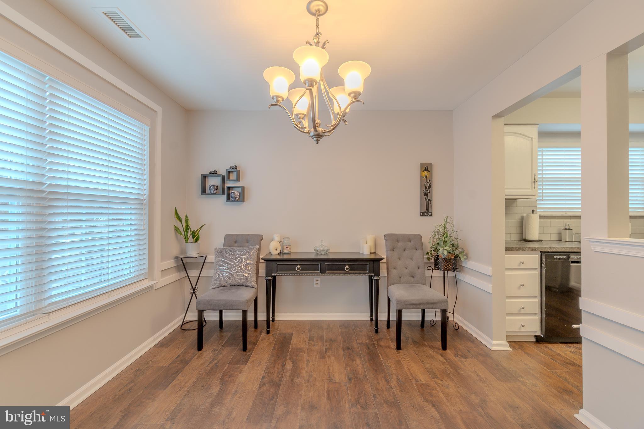 73207 Delaire Landing Road, Unit 207 Philadelphia, PA 19114 - Photo 9 of 37 Dining room
