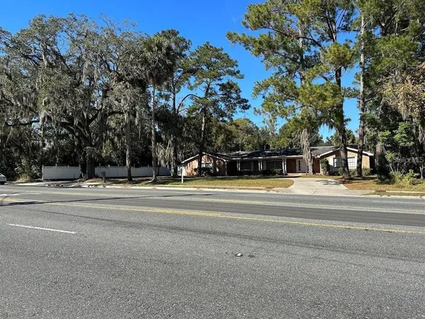 $2,400 | 1333 Southeast 17th Street, Ocala, FL 34471