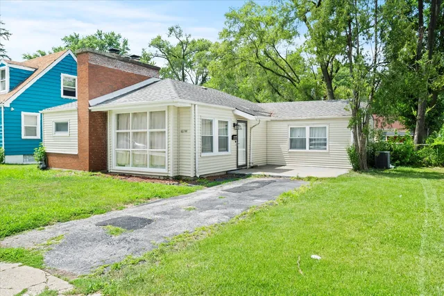$155,000 | 16744 Trapet Avenue, Hazel Crest, IL 60429