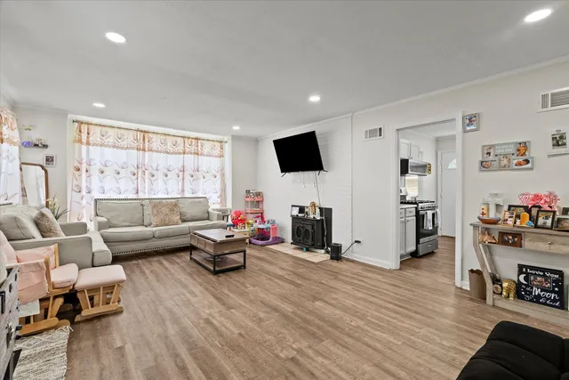 $155,000 | 16744 Trapet Avenue, Hazel Crest, IL 60429