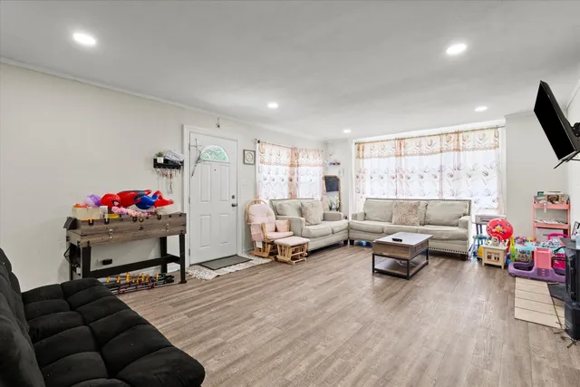 $155,000 | 16744 Trapet Avenue, Hazel Crest, IL 60429