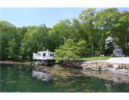 36 Brewer Road East Boothbay, ME 04544 - Photo 4 of 20 Exterior Front. The Sea Hut Cottage...