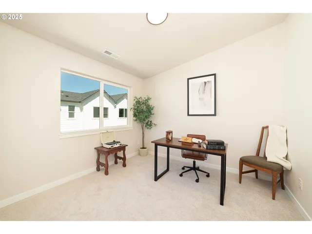 $499,900 | 1665 Southeast Sherrett Street, Portland, OR 97202