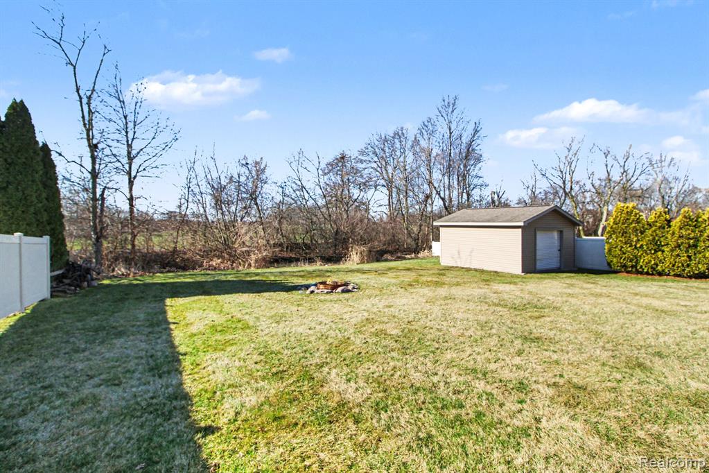 4322 Quail Ridge Lane Newport, MI 48166 - Photo 34 of 41 Gallery Image 34