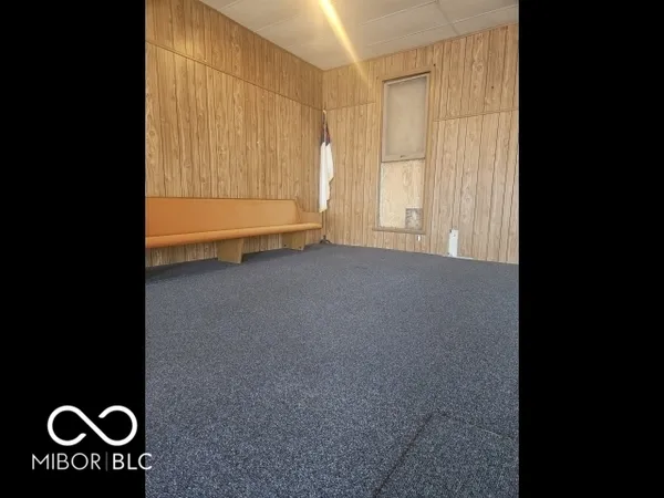 $57,000 | 148 East Howard Street, Parker City, IN 47368