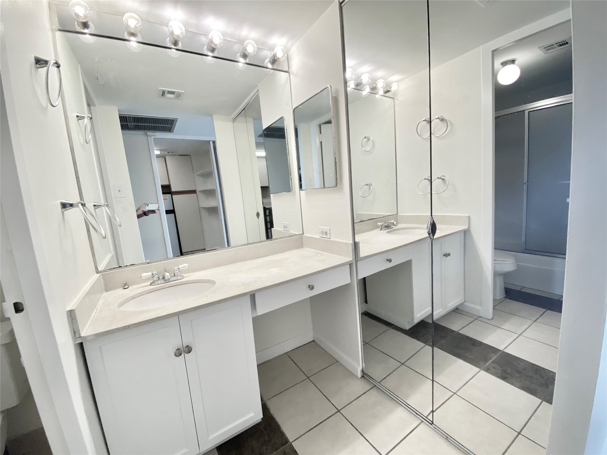 2016 Main Street, Unit 1612 Houston, TX 77002 - Photo 7 of 32