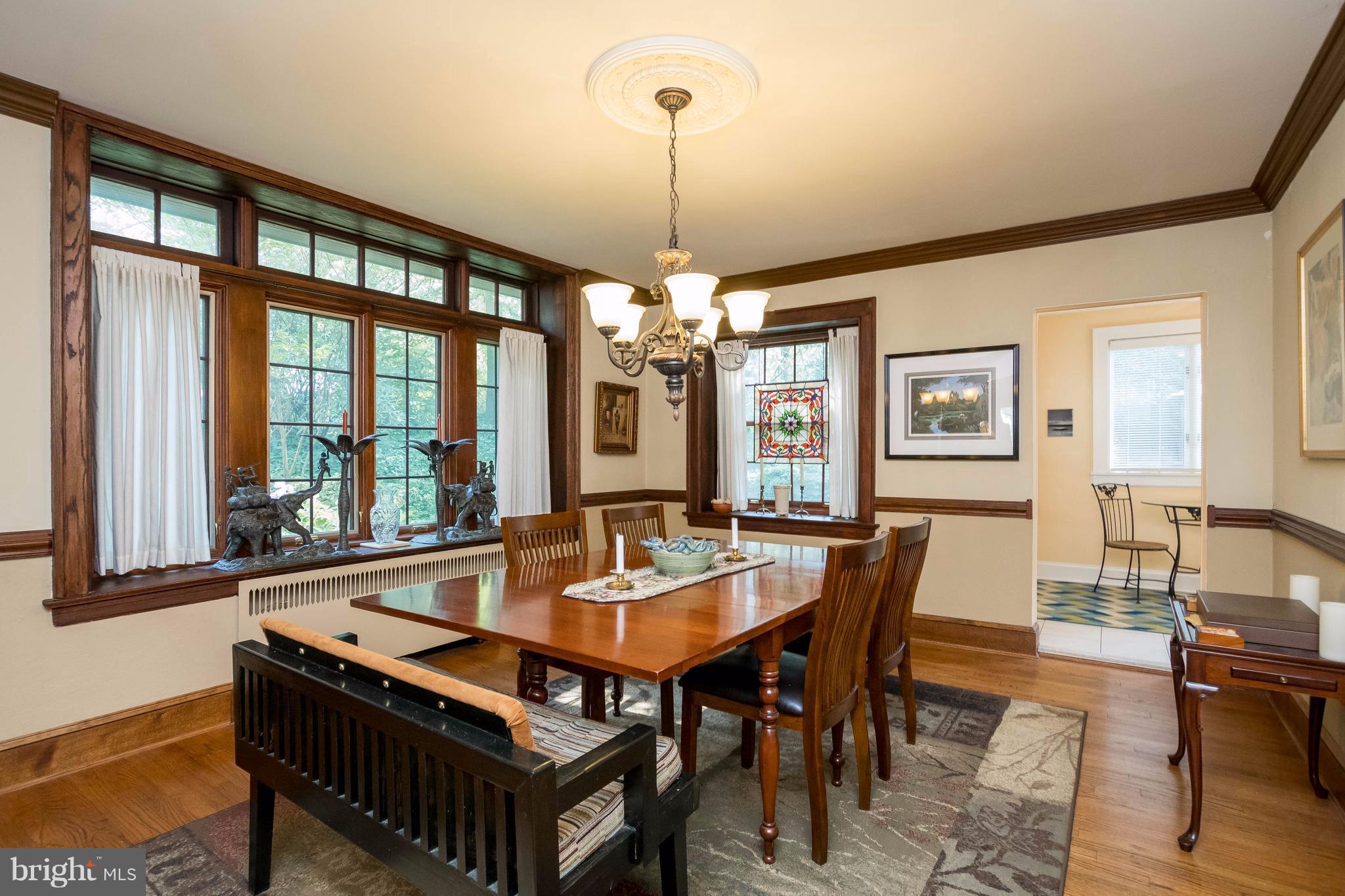 4129 Westview Road Baltimore, MD 21218 - Photo 12 of 30 ELEGANT DINING SPACE BRIGHT W/BUILT IN CORNER CAB