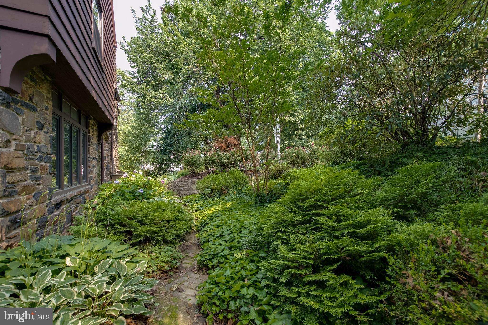 4129 Westview Road Baltimore, MD 21218 - Photo 3 of 30 BEAUTIFUL LANDSCAPING AROUND THE ENTIRE PROPERTY