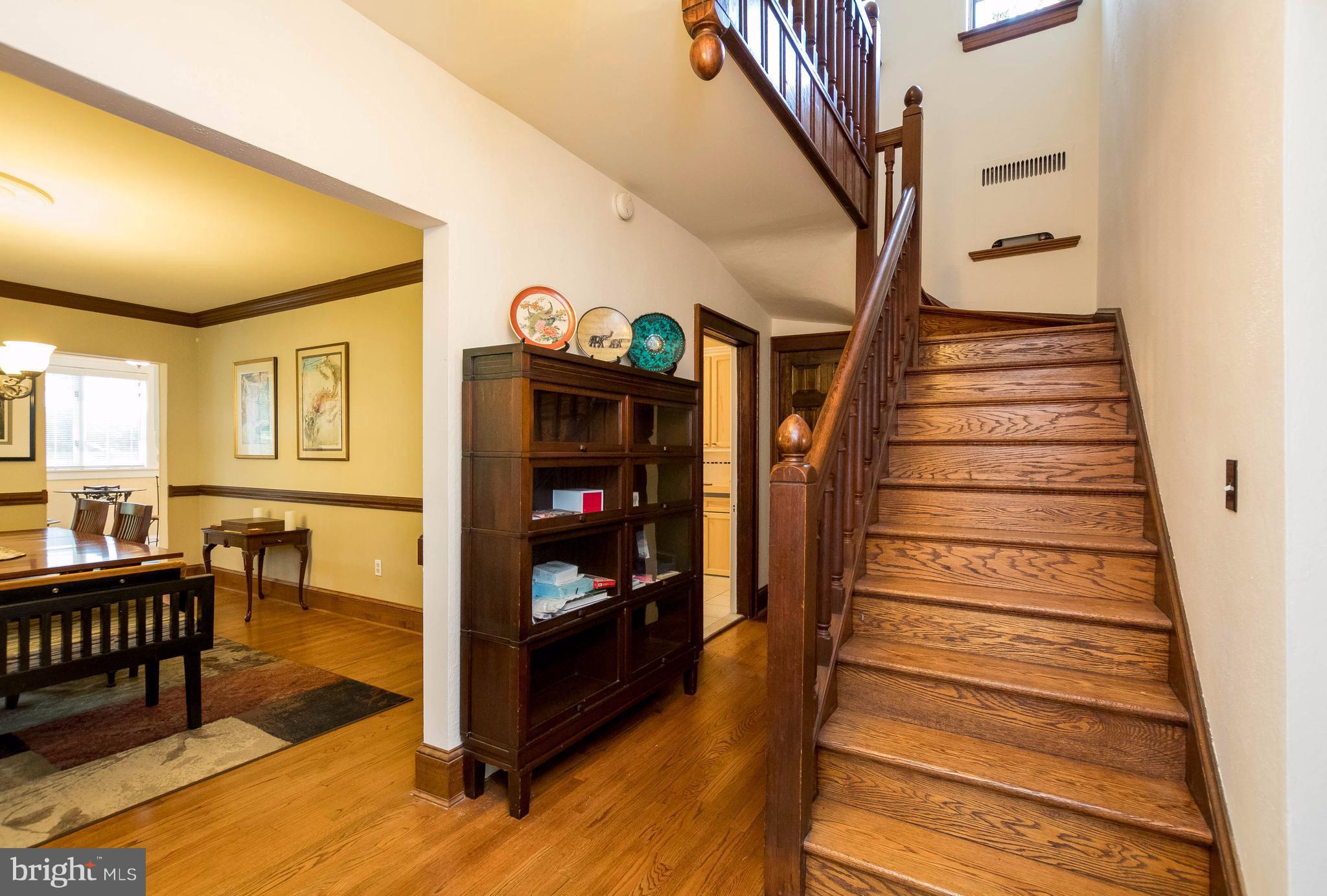4129 Westview Road Baltimore, MD 21218 - Photo 5 of 30 VERY LARGE WELCOMING FOYER W/WOOD FLOORS