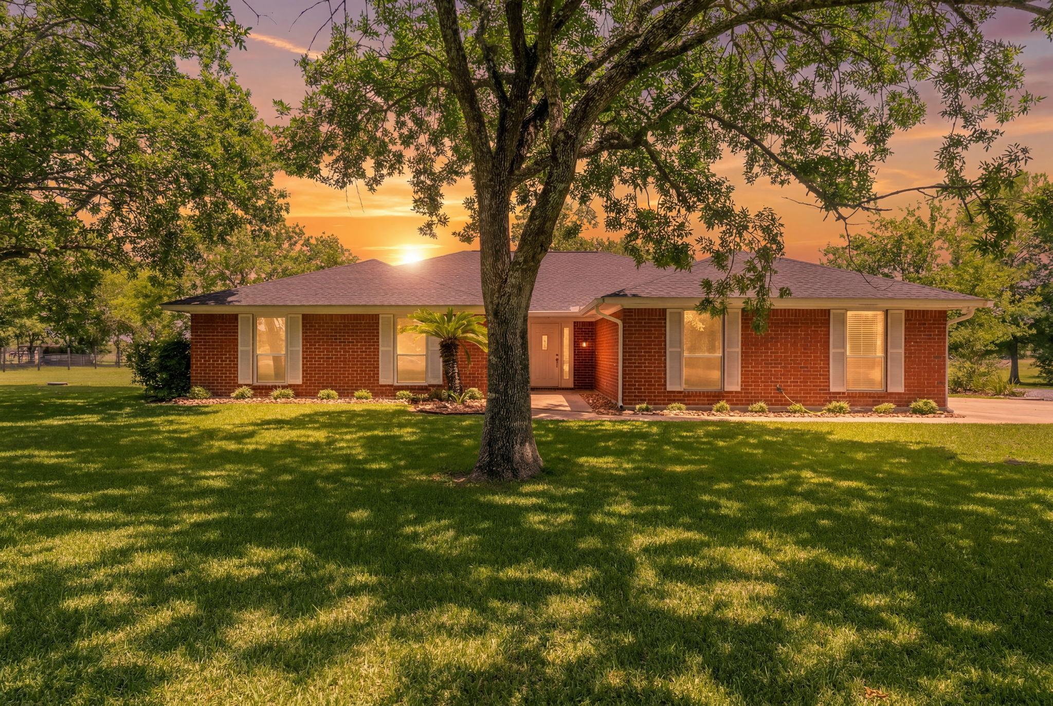 9767 Winzer Road Beaumont, TX 77705 - Photo 2 of 28