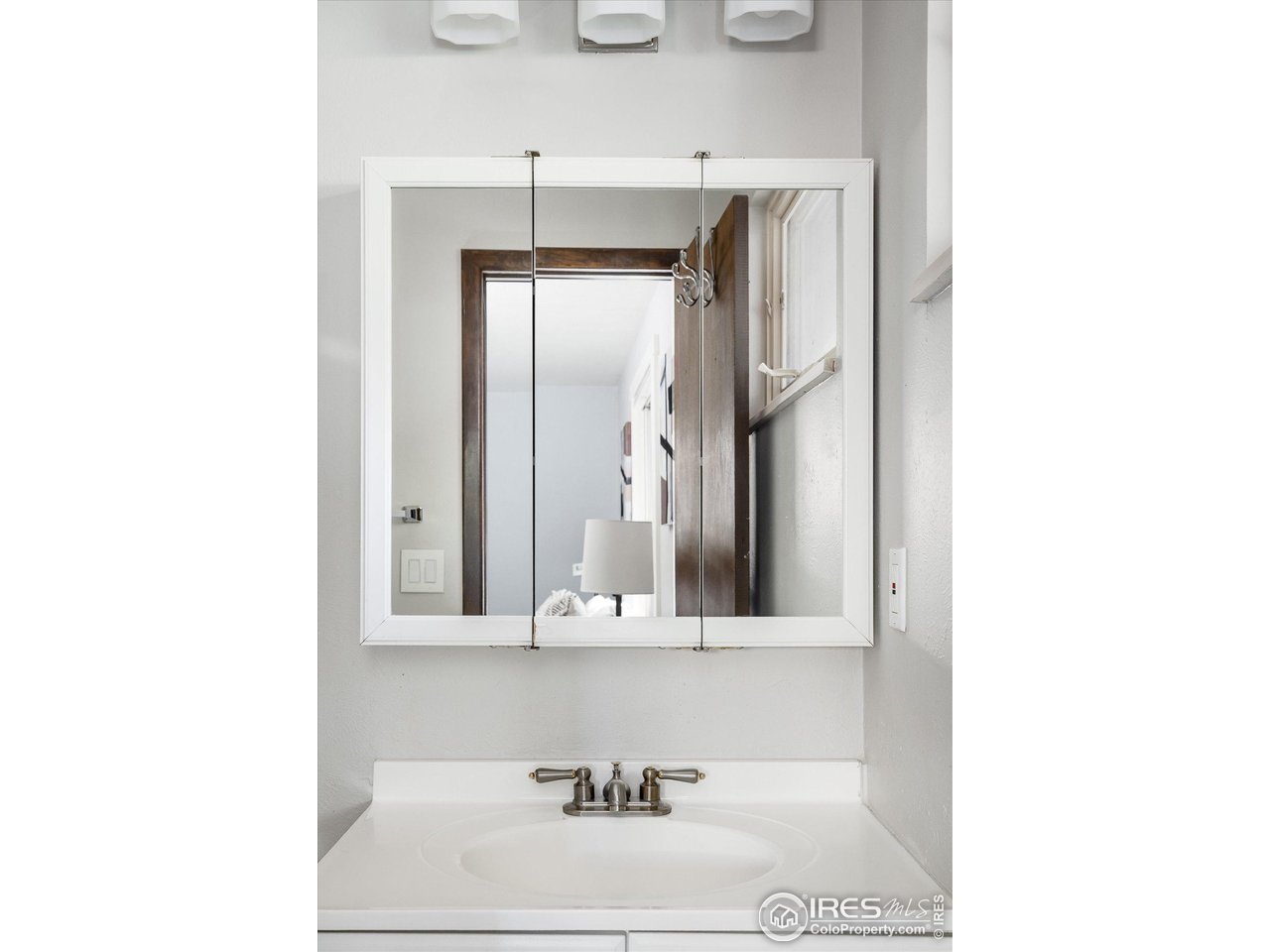 74 Sky Trail Road Boulder, CO 80302 - Photo 16 of 34 primary bath