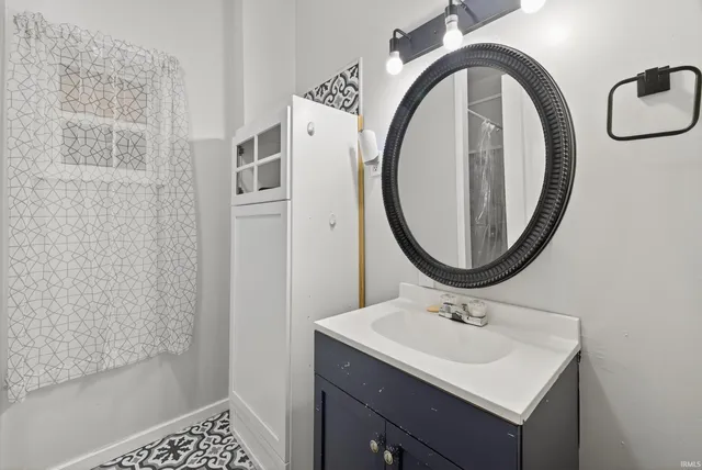 $375,000 | 607 West Warren Street, Mitchell, IN 47446