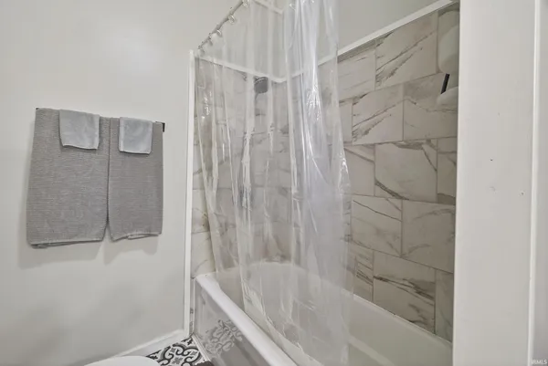 $375,000 | 607 West Warren Street, Mitchell, IN 47446