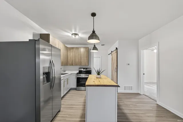 $375,000 | 607 West Warren Street, Mitchell, IN 47446