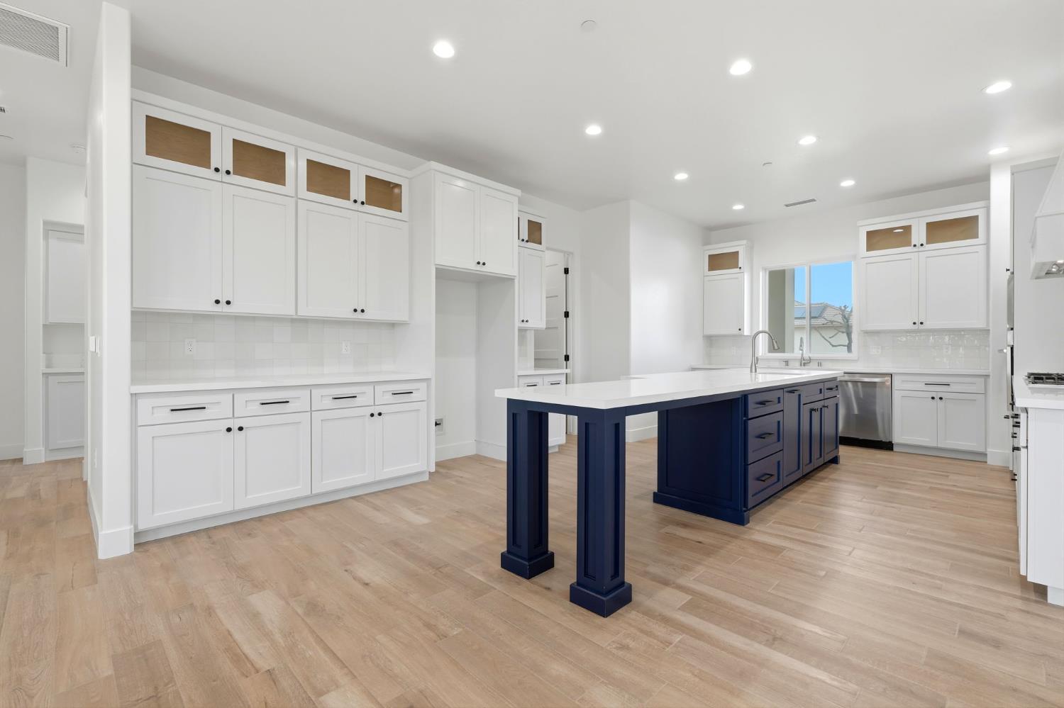 603 East Capistrano Street Hanford, CA 93230 - Photo 1 of 52