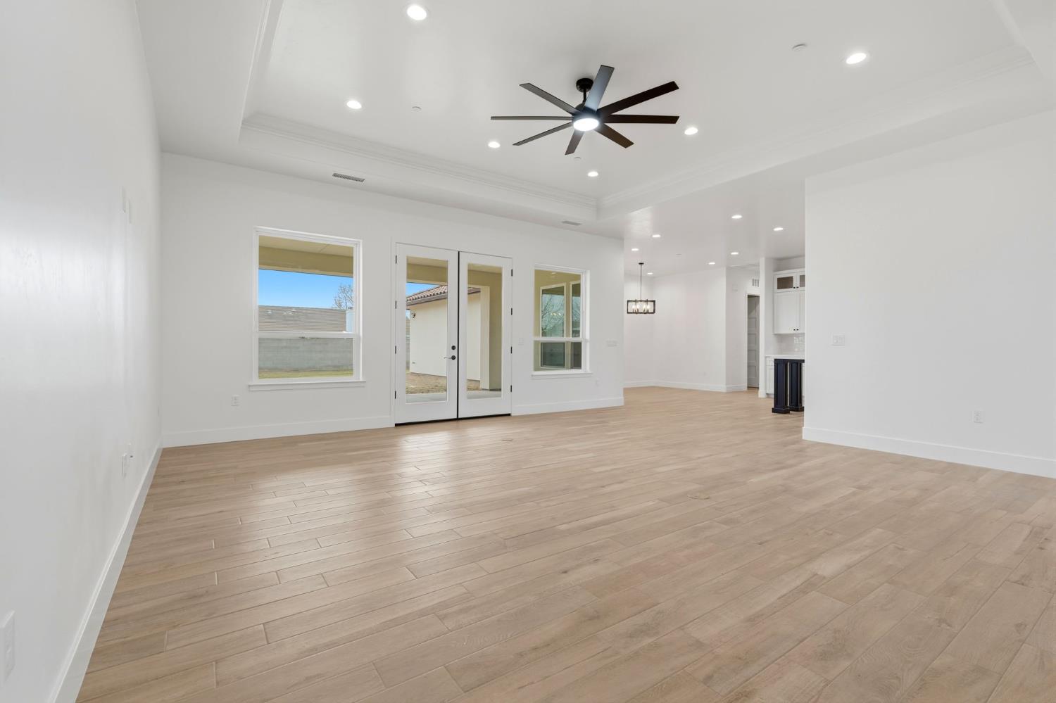 603 East Capistrano Street Hanford, CA 93230 - Photo 16 of 52